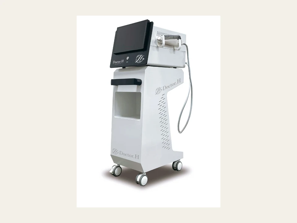 水光ジェットに使う実機 Doctor.H（ドクターエイチ／針を使わないエアインジェクション美容機器）